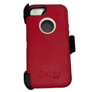 Red & Black 2 Piece Otterbox Set Measures 5”X4.5” Excellent Condition